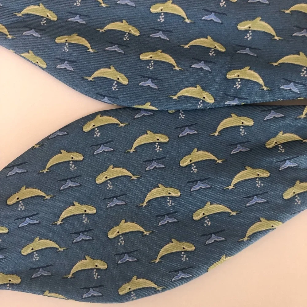 Vineyard Vines Bow Tie - Picture 3 of 4